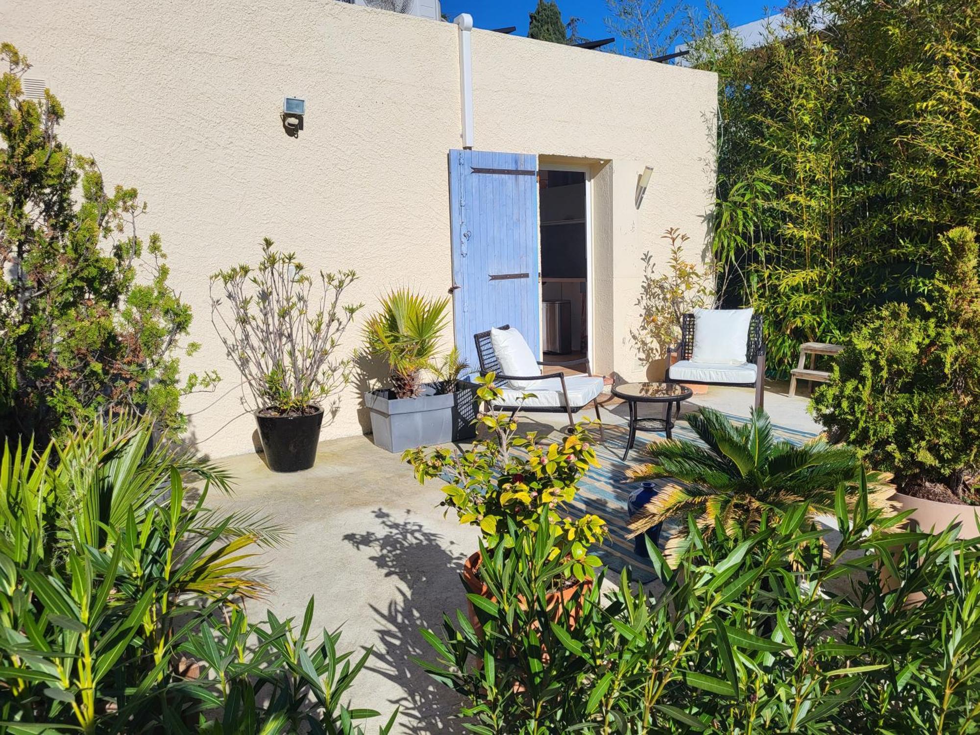 Studio Independant Avec Terrasse A Juan Les Pins Antibes Esterno foto